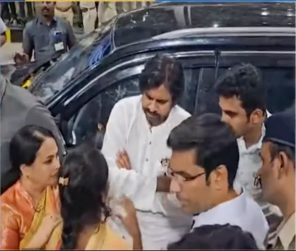 Kuridi villagers receiving mangoes from Pawan Kalyan's farm