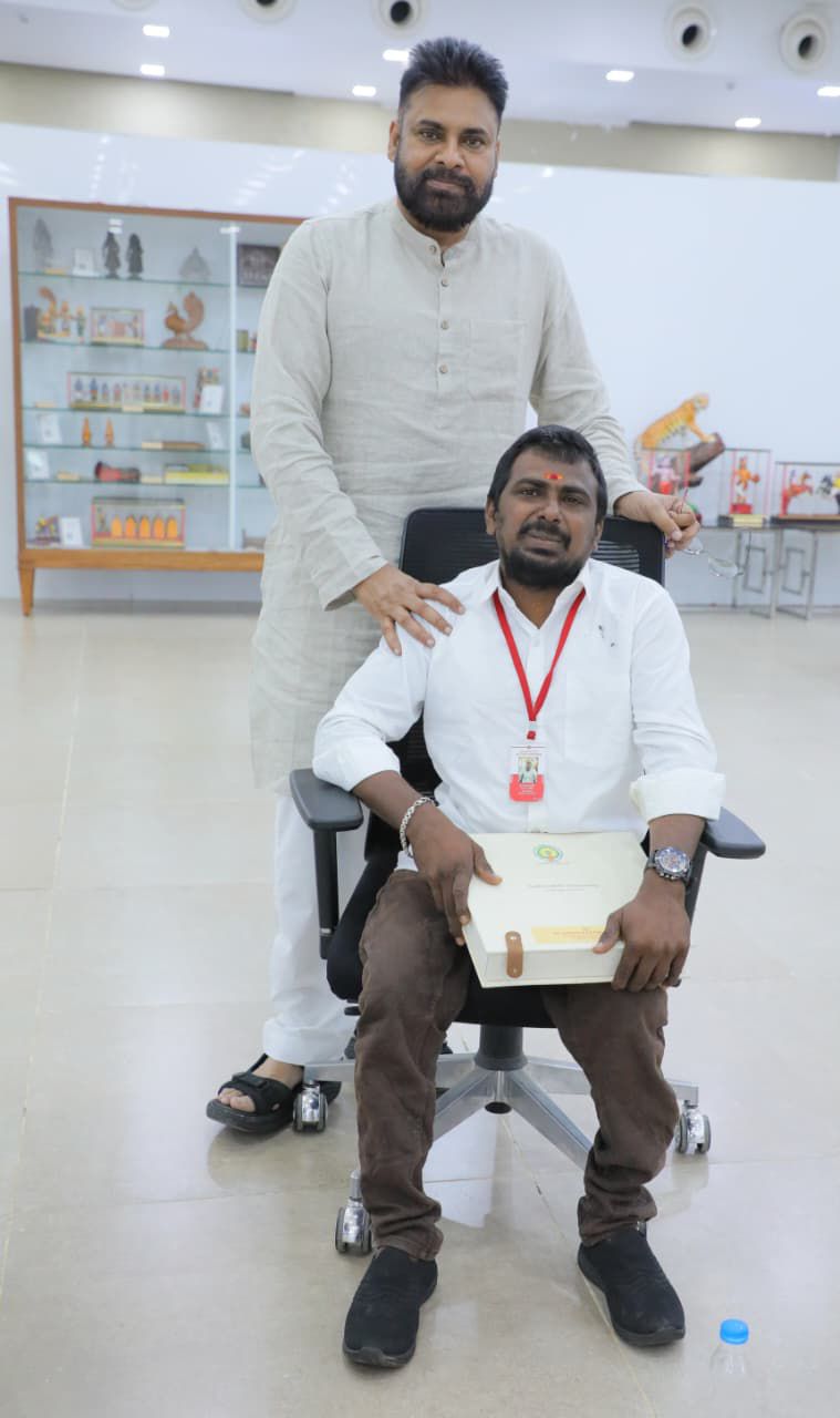 Sri Gogana Adisheshu and Sri Shettivari Raghur at Mangalagiri camp office