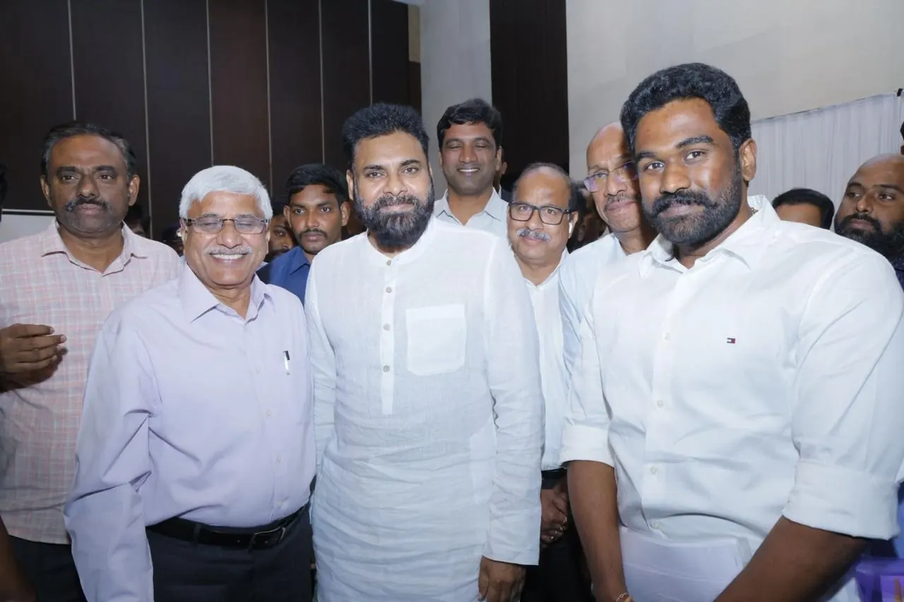Dy. CM Interaction with Industries: photo 3